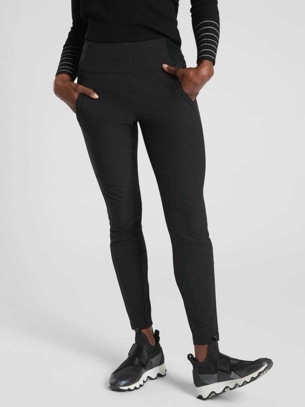 Athleta Headlands Hybrid Trek Tight Black Leggings Pocket Pant Size 6